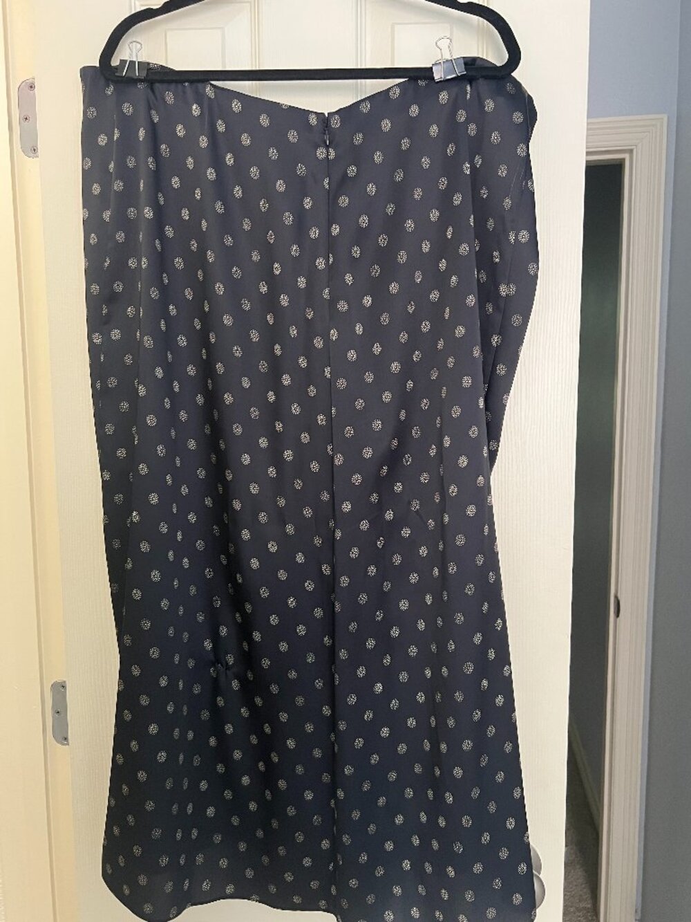 Vince Black Satin Skirt Size 20